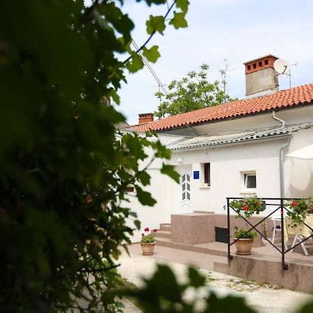 Charming Apartment In Town Center Pula Buitenkant foto